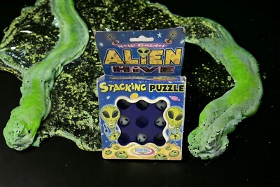 Vintage New Galaxy Alien Hive Game Stacking Puzzle Retro 1998