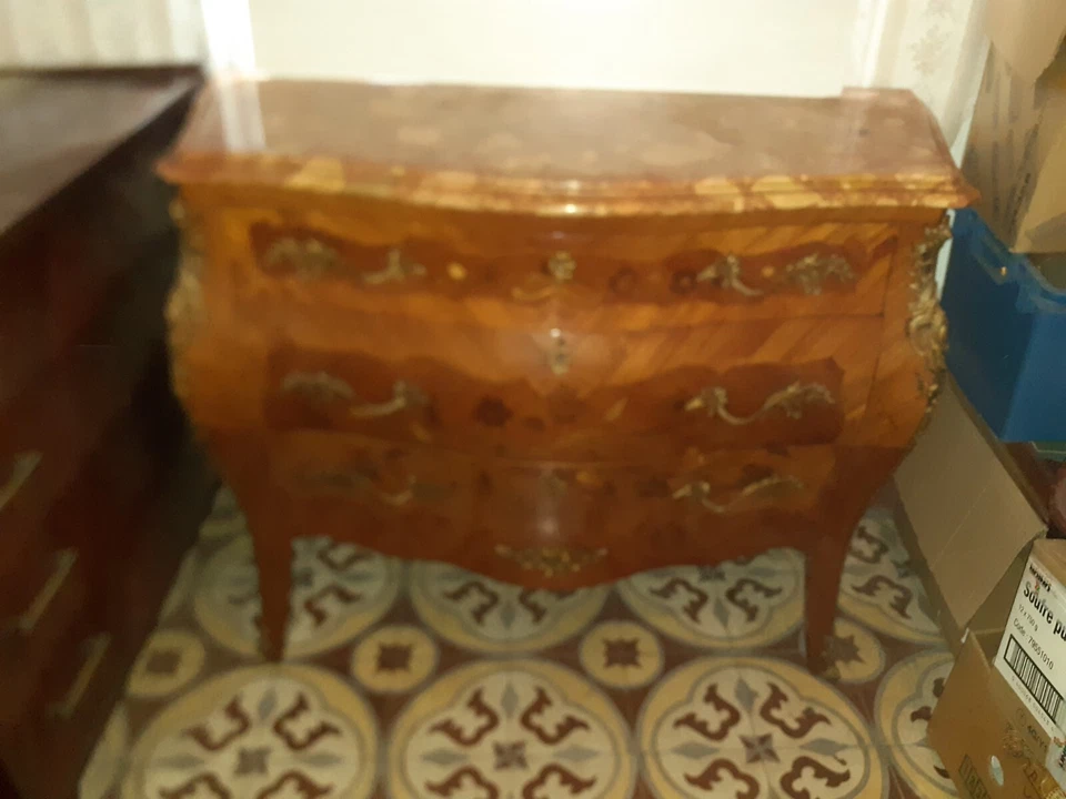 Commode 3 tiroirs Louis XV marqueté bois de rose - Photo 2/4