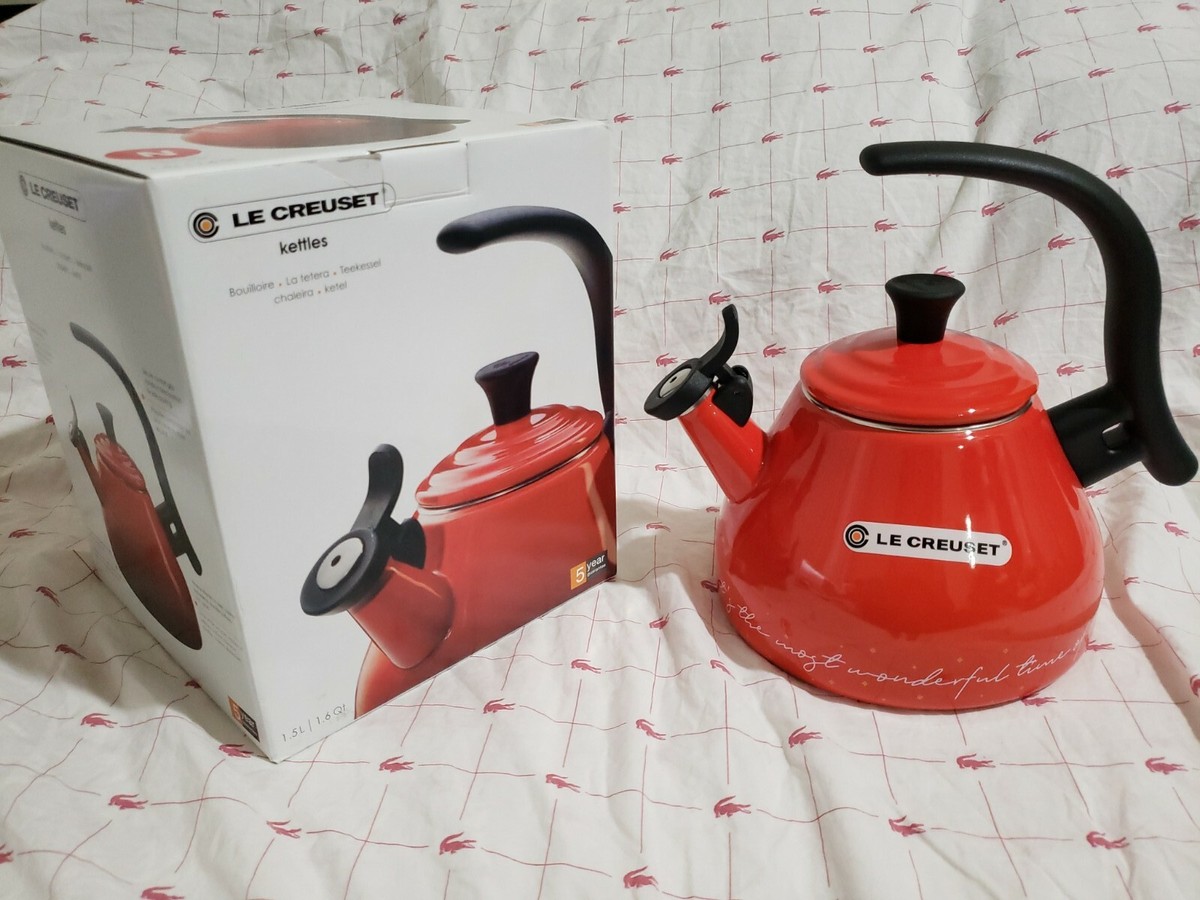 NIB Le Creuset Chrysenth Kettle w/ Holiday Decal White Script Gold