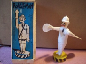 OSKAR POLICEMAN TOY