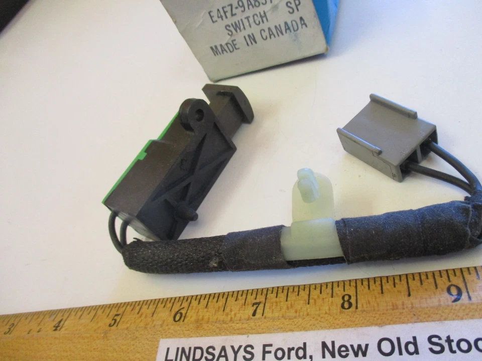 FORD 1984/1985 ESCORT, MERCURY LYNX MTX INTERRUPTOR ASY (LIBERACIÓN DE CONTROL DE VELOCIDAD) RARO Foto 4 de 4