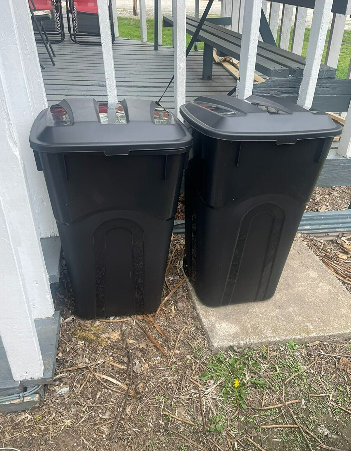 32 Gallon - 2 Pack Wheeled Outdoor Garbage Trash Can Bin with Lid and Handles