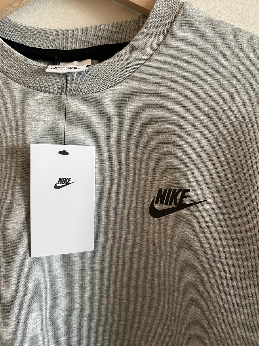 Nike grey crew neck best sale sweatshirt