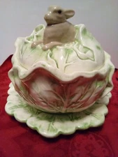 Vintage  Holland  Mold Covered Cabbage BOWL With Underplate RABBIT  Handle EUC
