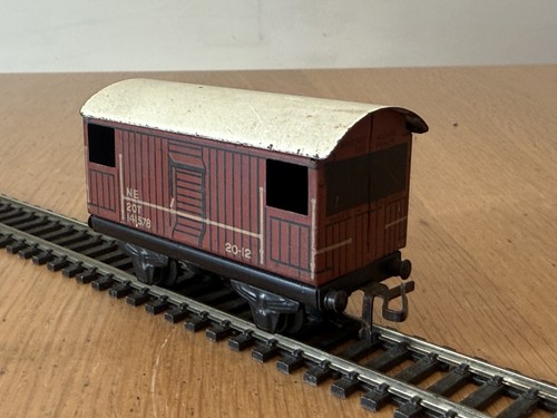 Triang OO Gauge NE 20T Tin Plate Brake Van 141578 | Condition: Used