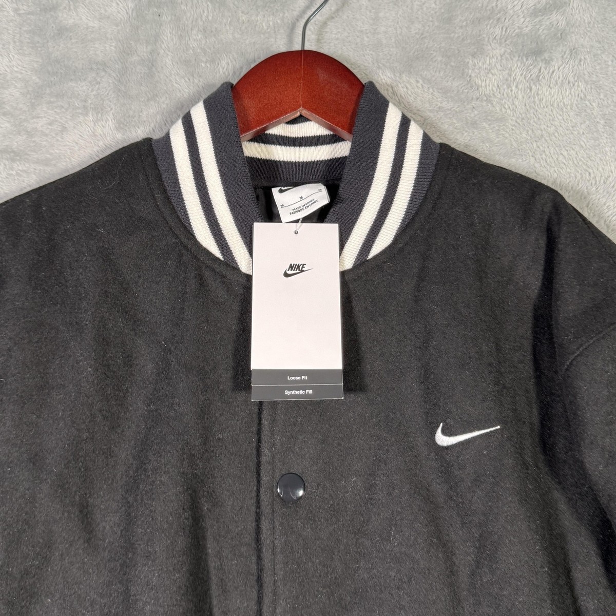 Nike Jacket Mens Medium Black Varsity Bomber Loose Fit Authentics DQ5010-010