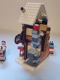 LEGO Creator Expert: Santa's Workshop 10245 Christmas Winter Village incomplete