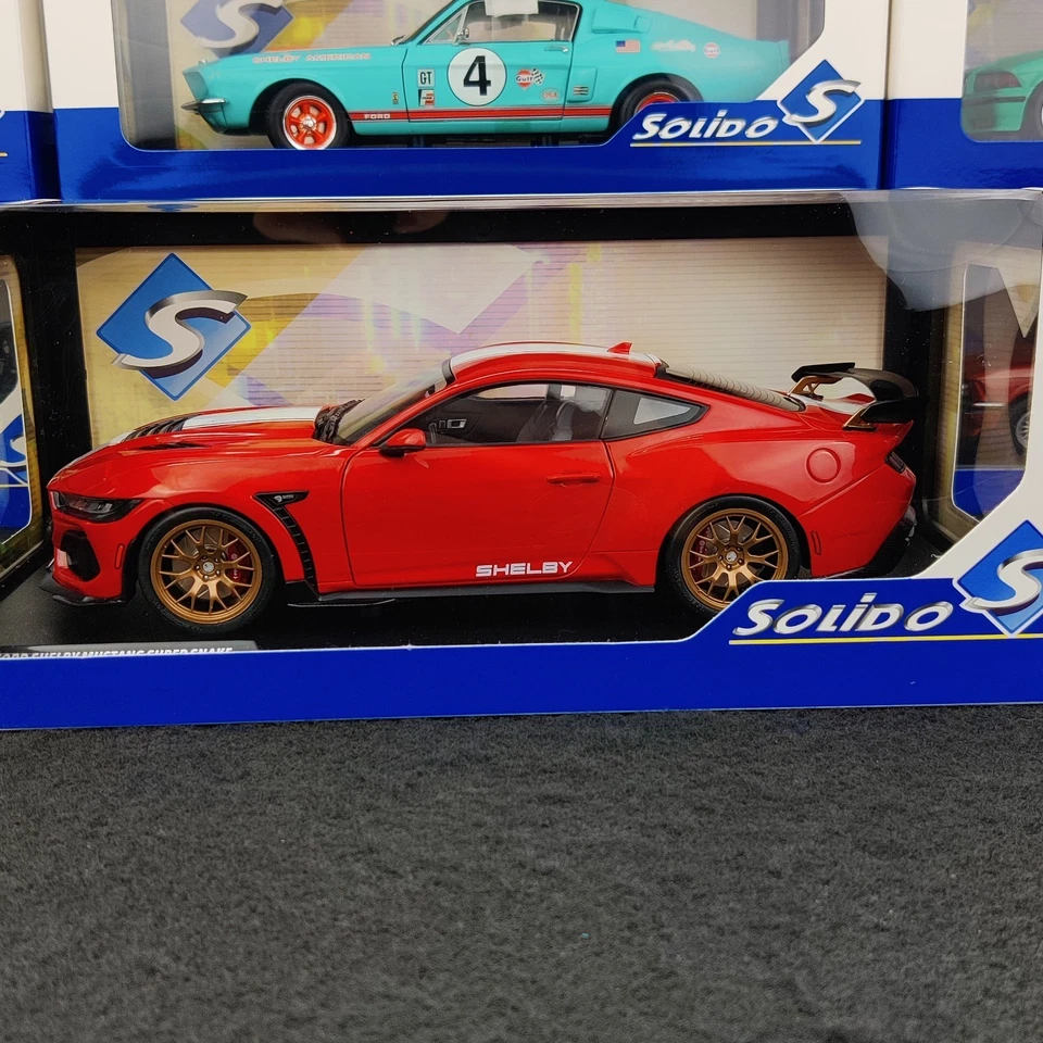 AUTO SOLIDA FORD SHELBY MUSTANG SUPER SNAKE RACE RED 2025 1:18 NUOVA.B - Immagine 2 di 4