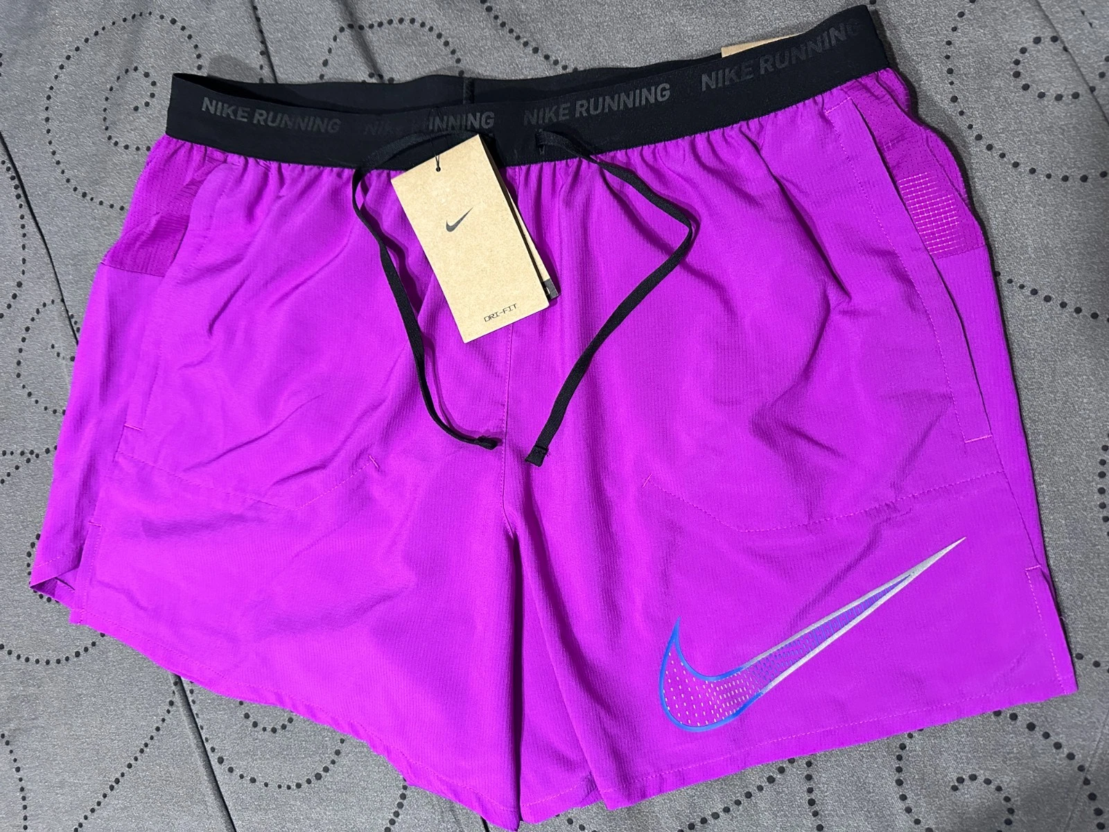 NIKE RUNNING STRIDE DRI FIT #551 PURPLE ROYAL LINED SHORTS SIZE L NWT MEN $$$$
Opens in a new window