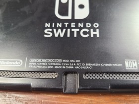 Nintendo Switch HAC-001 32GB Console Bundle w/ Joy Cons + Box + Accessories