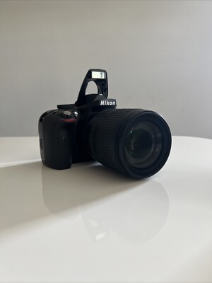 Nikon D D3300 24.2 MP SLR-Digitalkamera - Schwarz (Kit m/ AF-S DX 18-105mm...