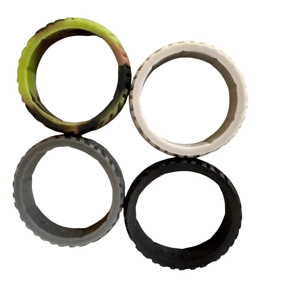 Paquete de 4 anillos de boda de silicona con banda de rodadura de neumáticos para hombre ajuste cómodo flexible talla 13 Foto 3 de 4