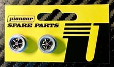 Pioneer WH202081 Crager Mag 500 Wheel Front Silver (2 Pack) 1/32 Slot Car