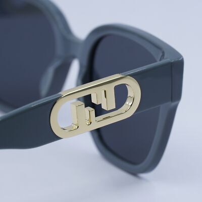 Fendi FE40063I 20A Square Sunglasses - Transparent Grey/Grey Fendi FE40063I 20A Transparent Grey/Grey 54-20-145  main image 2
