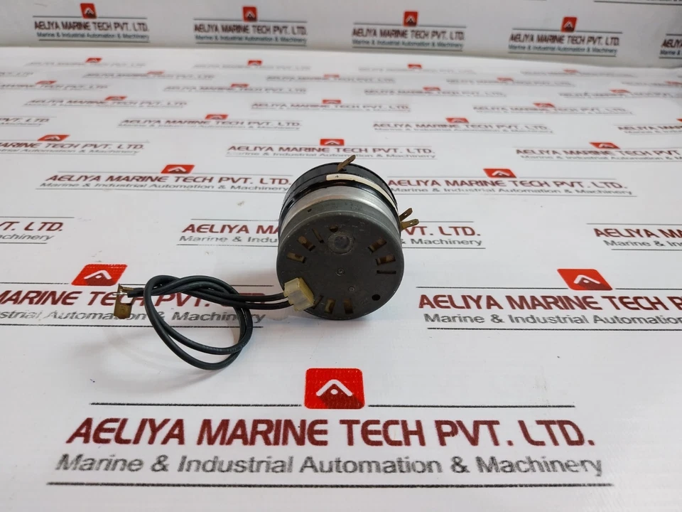 Vulcan Hart 411690-2 Electric Timer 15AMPS 125/250VAC, 1/2HP, 230VAC - Image 3 of 4