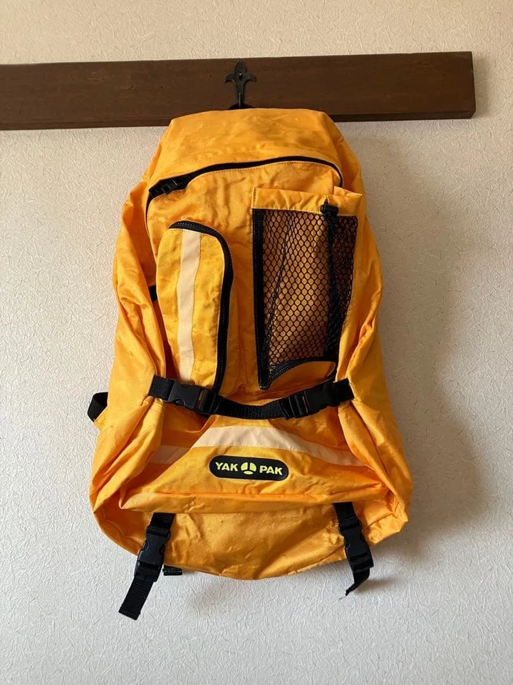 Bolso Mochila YAK PAK Años 90 Vintage Negro Lona Un Foto 2 de 4