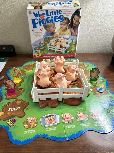 Vintage 2001 Wee Little Piggies Game by Milton Bradley *MISSING Blue Pig* Works
