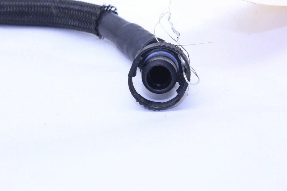 2017-2019 BMW Alpina B7 G12 Vapor Connecting Hose Pipe OEM Used Foto 4 de 4
