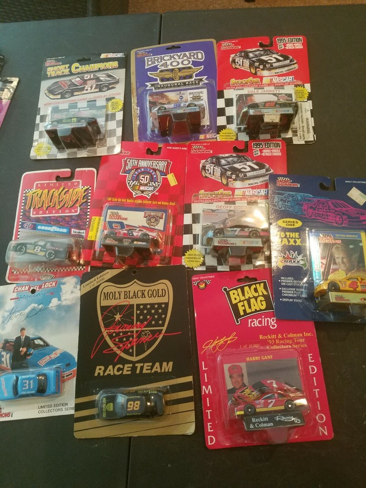 Lot of 10 Diecast Cars: ASSORTED MANUFACTURERS ...IN BOXES  NASC2