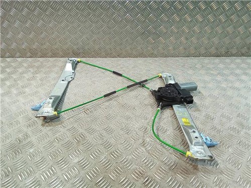 Moteur lève-vitre avant conducteur Audi A4 ref 8E2959802B / Véhicule