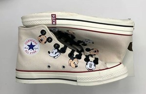 mickey mouse chucks