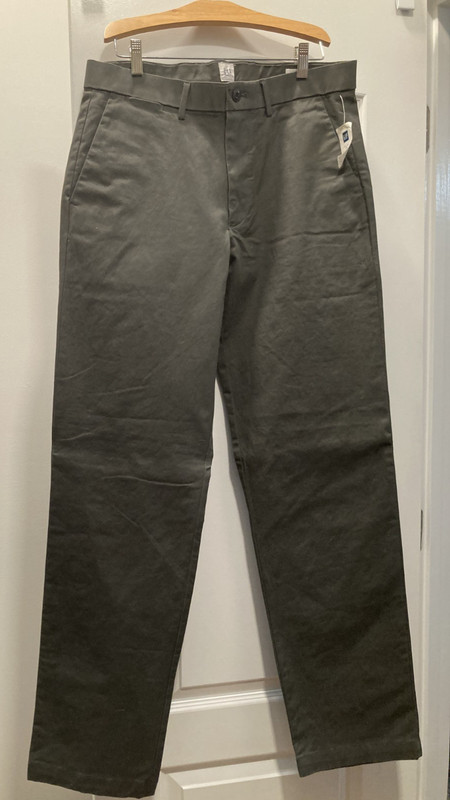 GAP Pants Mens 32x34 Relaxed Soft Black Chino Dress NWT