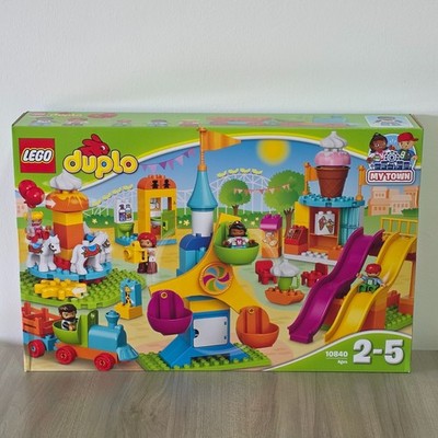 Lego DUPLO 10840 Big Fair My Town 106pcs Ages 2-5 NEW