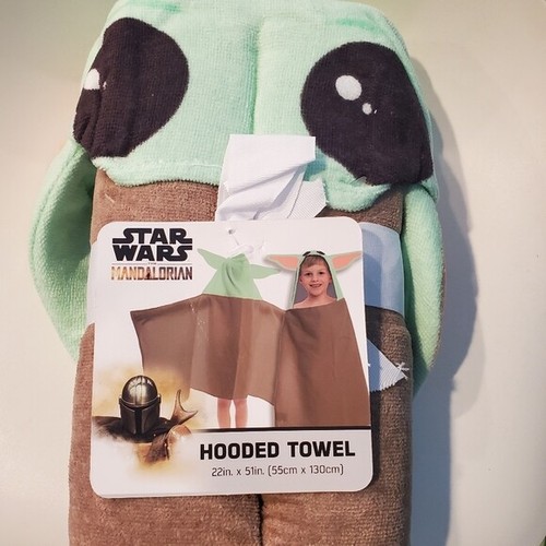 Toalla con capucha para bebé Yoda talla infantil - Imagen 2 de 5