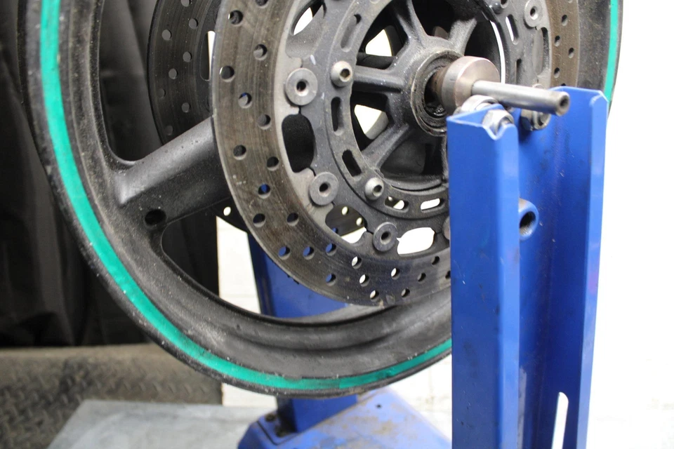 Yamaha YZF R6 2002 llanta delantera freno rotores discos 4SV-2581T-01-00 BB545 Foto 2 de 4