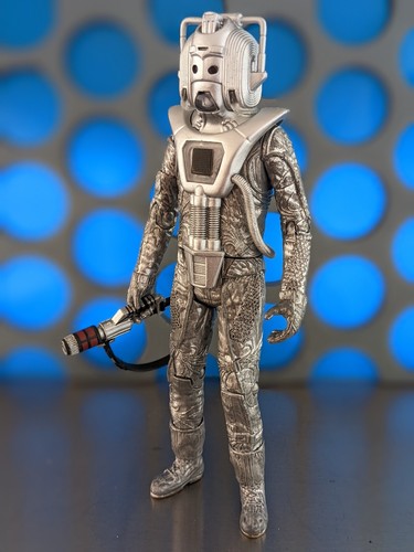 Doctor Who The Five Doctors Cyberman Cybergun Blaster Classic Loose 5" Figure