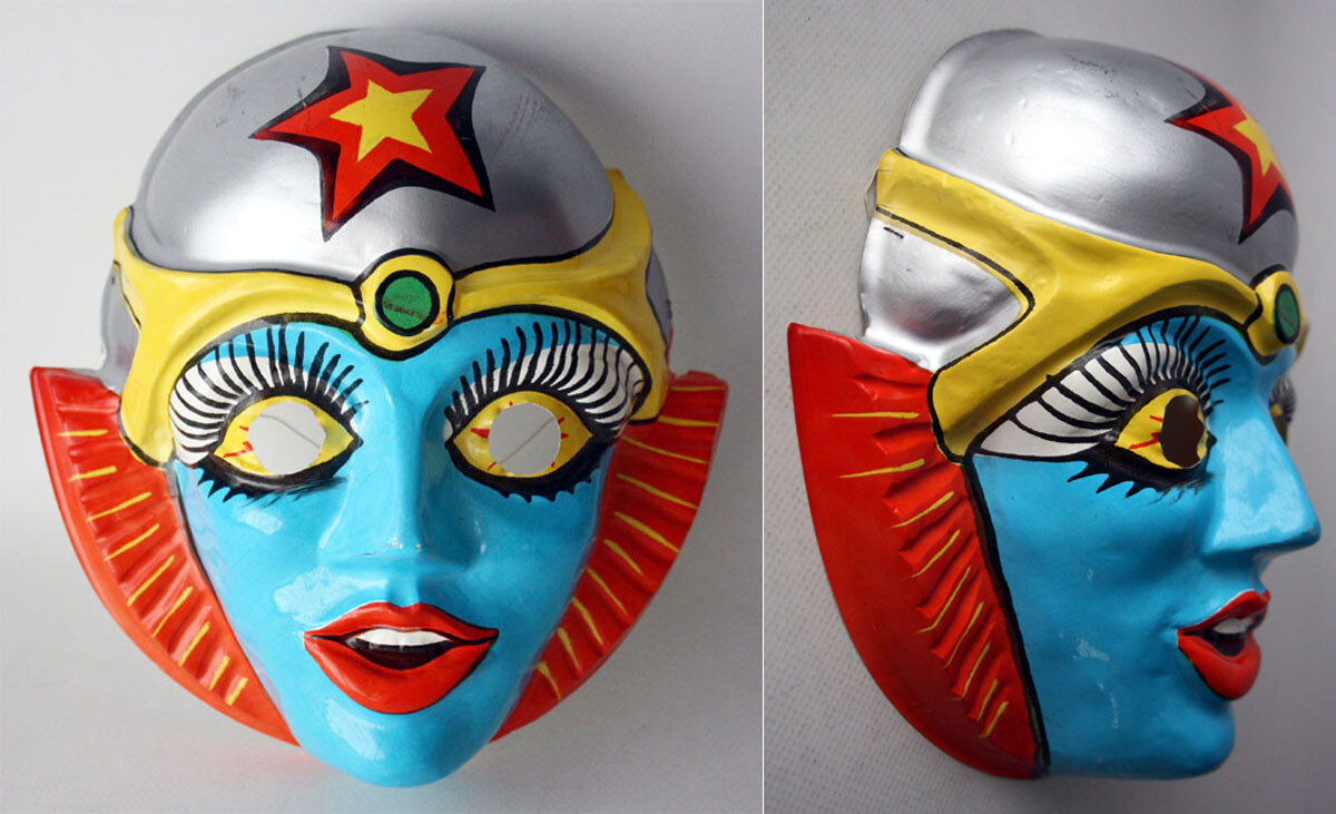 VINTAGE 70'S SPACE WOMAN PLASTIC MASK JAPANESE ANIME ROBOT