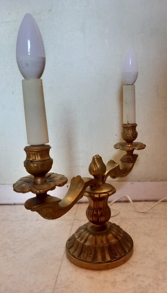 Lampe bougeoir bronze doré 2 bras style Louis XVI vintage électrifiée 1950/70 - Photo 4/4