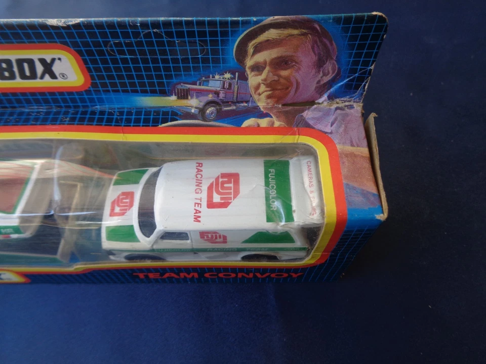MATCHBOX TEAM CONVOY FUJCOLOR RACING TEAM CAMERAS & FILMS TC 10 - Immagine 3 di 4