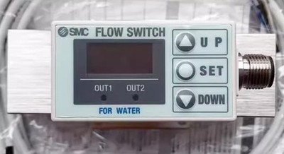 1PCS NEW SMC flow switch PF2W740-06-67-M