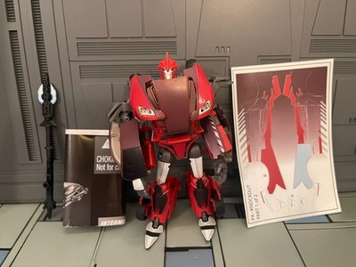 Transformers Prime Complete Knockout Figure with Bonuses and Decals