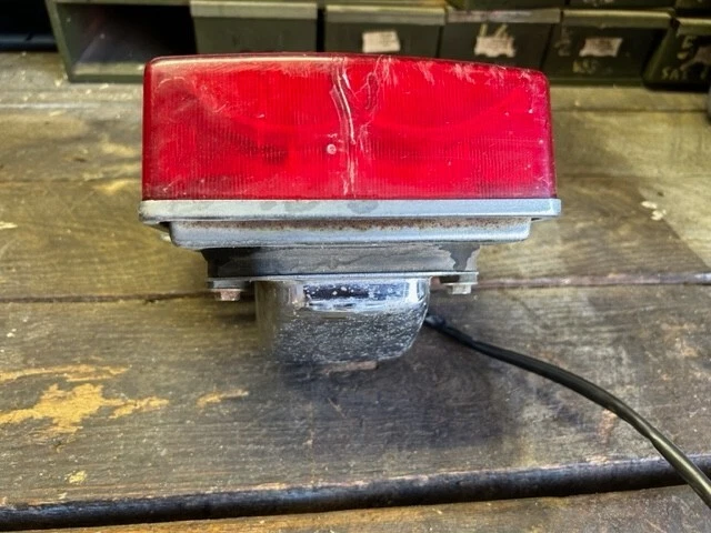 79, 80, 81 luz trasera Honda CB750K 33701425772 soporte matrícula 84700425770 Foto 4 de 4