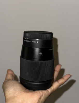 Sigma 16mm f/1.4 DC DN Contemporary Lens for Canon EF-M
