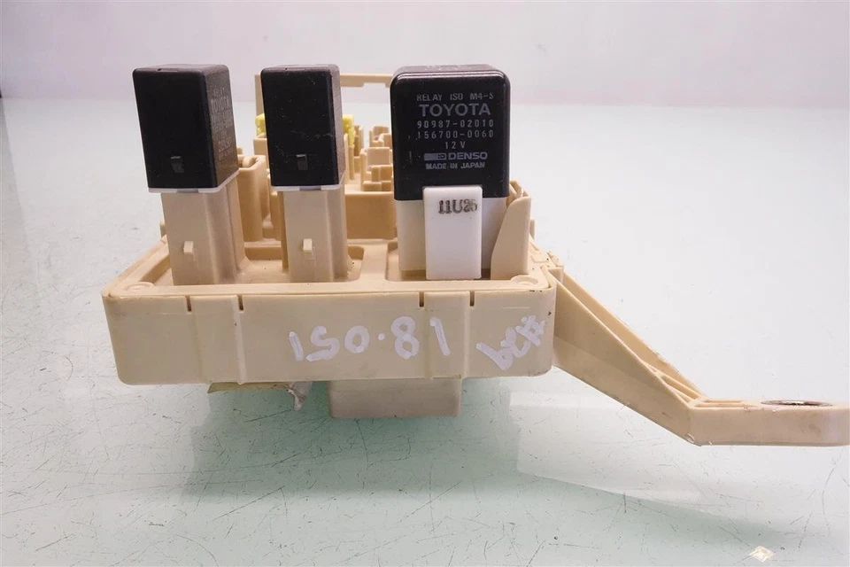 Caixa de fusíveis painel de instrumentos Lexus Rx300 2000-2003 82730-48022 - Imagem 4 de 4