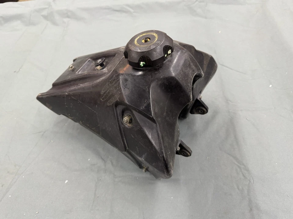 Conjunto de tanque de gasolina negro OEM KAWASAKI KLX125 SUZUKI DRZ125 2003-2007 Foto 4 de 4