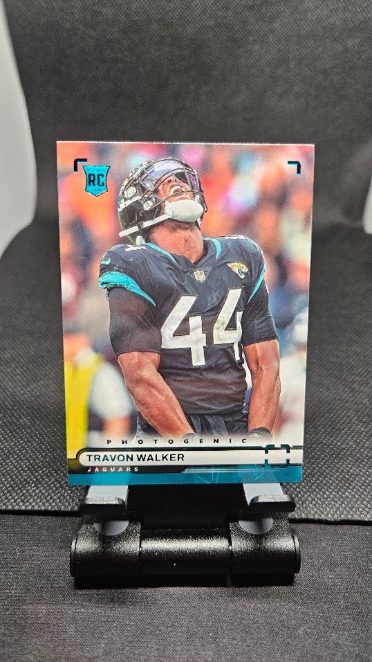 Travon Walker Photogenic Holo Teal 2022 Panini Chronicles #PH-44 Jaguars