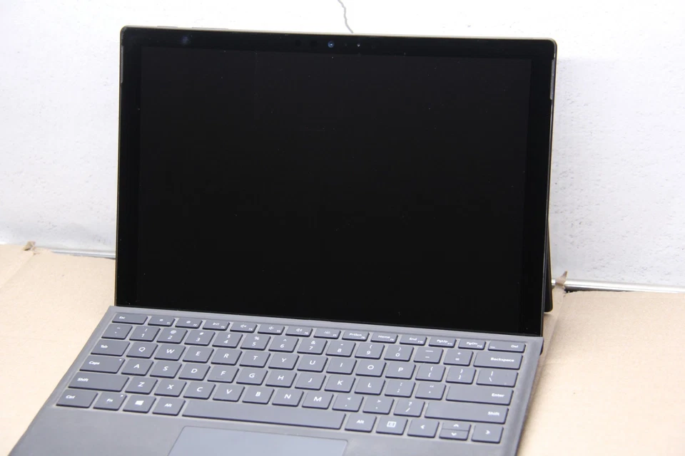 Microsoft Surface Pro 6 Tablet i7-8650U 1.9GHz 16GB RAM 512GB SSD - Fast Ship - Image 3 of 4