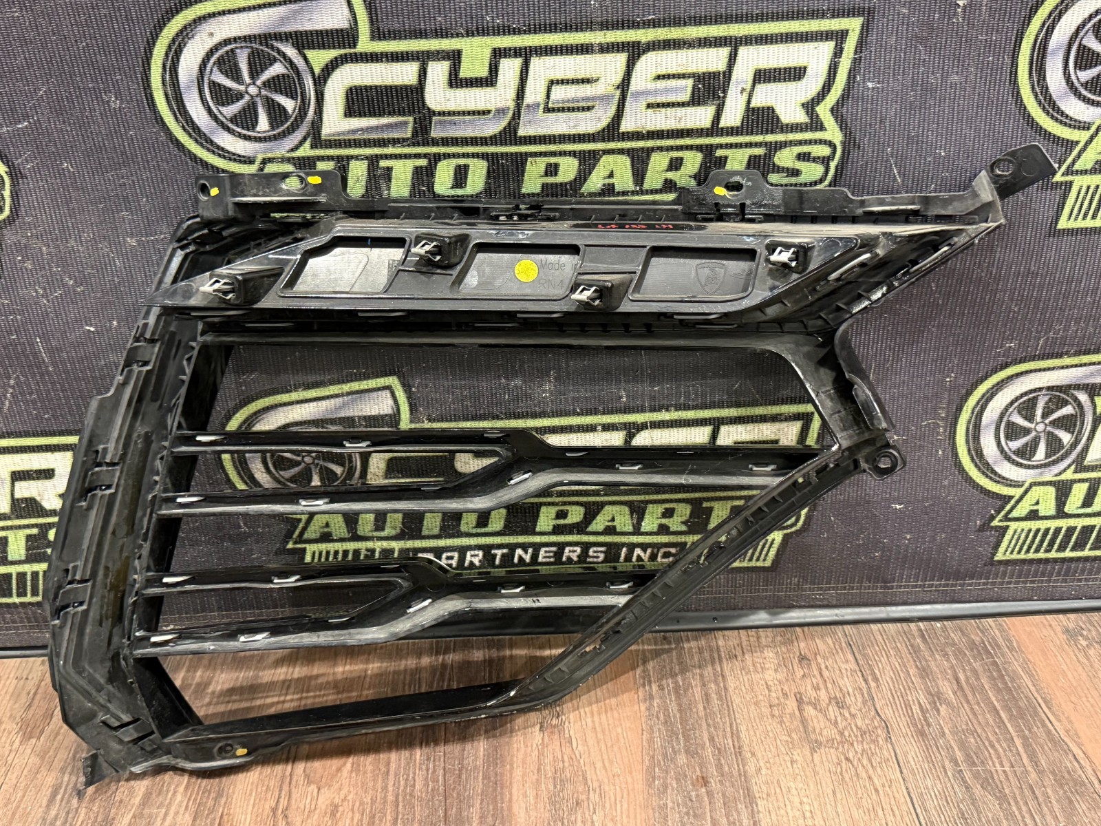 Lamborghini Urus 2018 Front Left Side trim