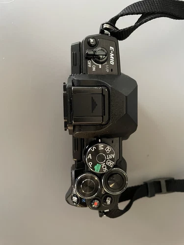 Olympus OM-D E-M10 Mark IIIs / 2175 Auslösungen - Bild 3 von 6