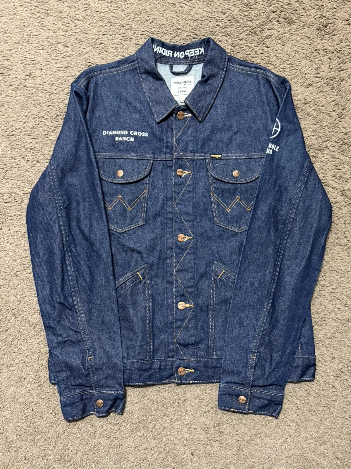 RARE Wrangler Diamond Cross Ranch Denim Jacket Limited Edition Western 124MJ XL - product detail image 2