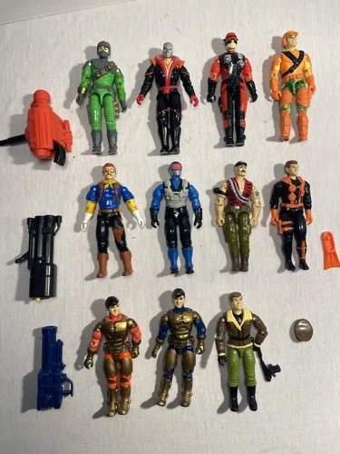 LOT OF 11 1990s GI JOE 3.75" FIGURES. SEVERAL ACCESSORIES MOST IN FIRM CONDITION