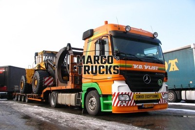 LKW Foto Mercedes-Benz Actros Plattformanhänger Niederlande orange V.D. V #j2ci
