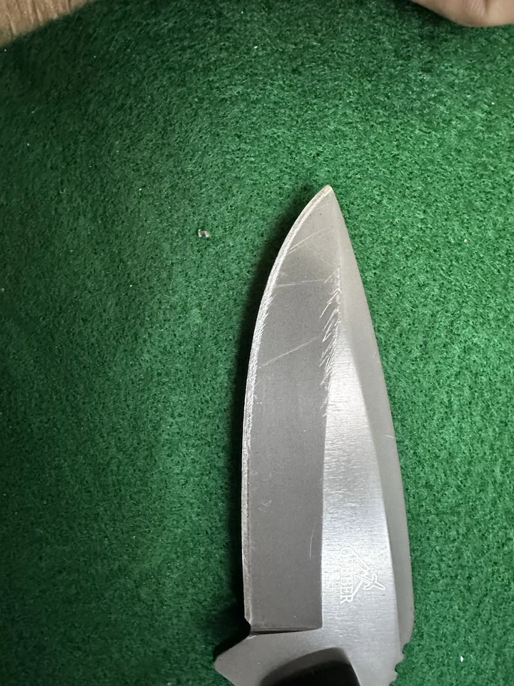 Cuchillo Gerber Profile Series GB 1795 borde liso punto de caída fijo estuche de hoja de 4" Foto 4 de 4