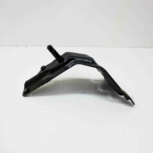 VW EOS 1F7, 1F8 Kotflügelhalter vorne links 1Q0821135 2.0 Diesel 103kw 23368666