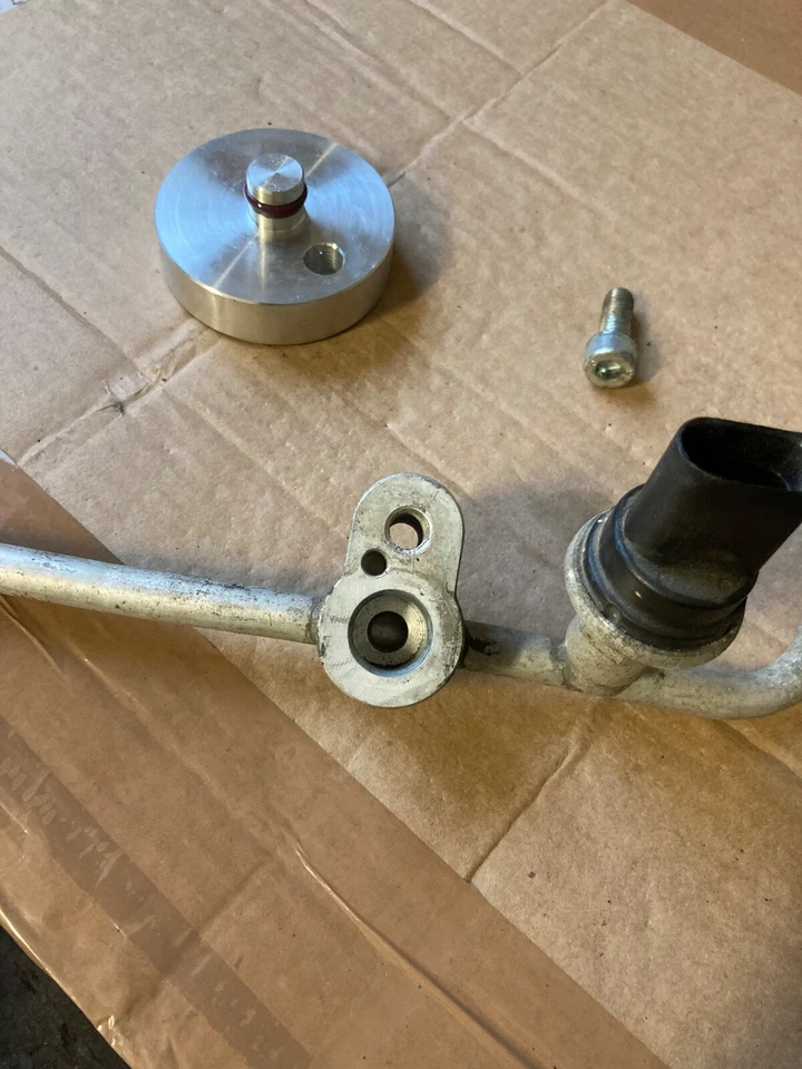 Tapón de cable VW Bus T5 cable de aire acondicionado trasero evaporador cable incl. junta - Imagen 3 de 4