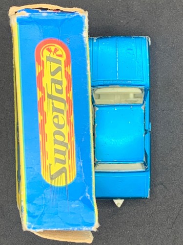 Matchbox Superfast MB25-A2: Ford Cortina G.T with Transitional Type G Box - Picture 5 of 8